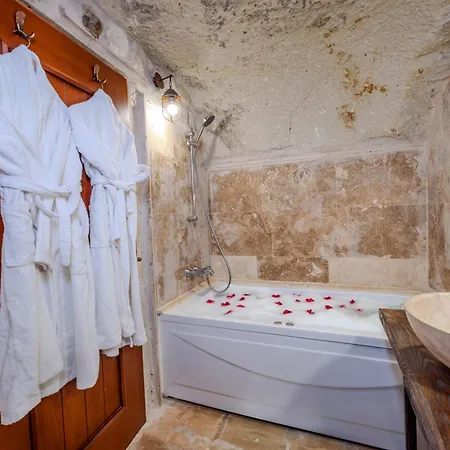 Emars Cave Cappadocia 어굽